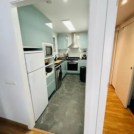 Lägenhet Stunning 2 Bedroom With Great Design Centre